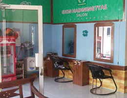 Gion Hadiningtyas Salon