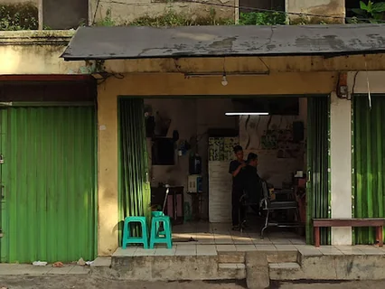 Photo Pangkas Rambut Adit