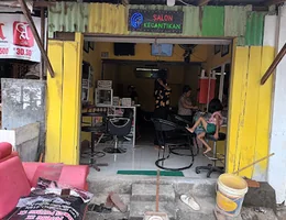 Salon kecantikan ratu adella